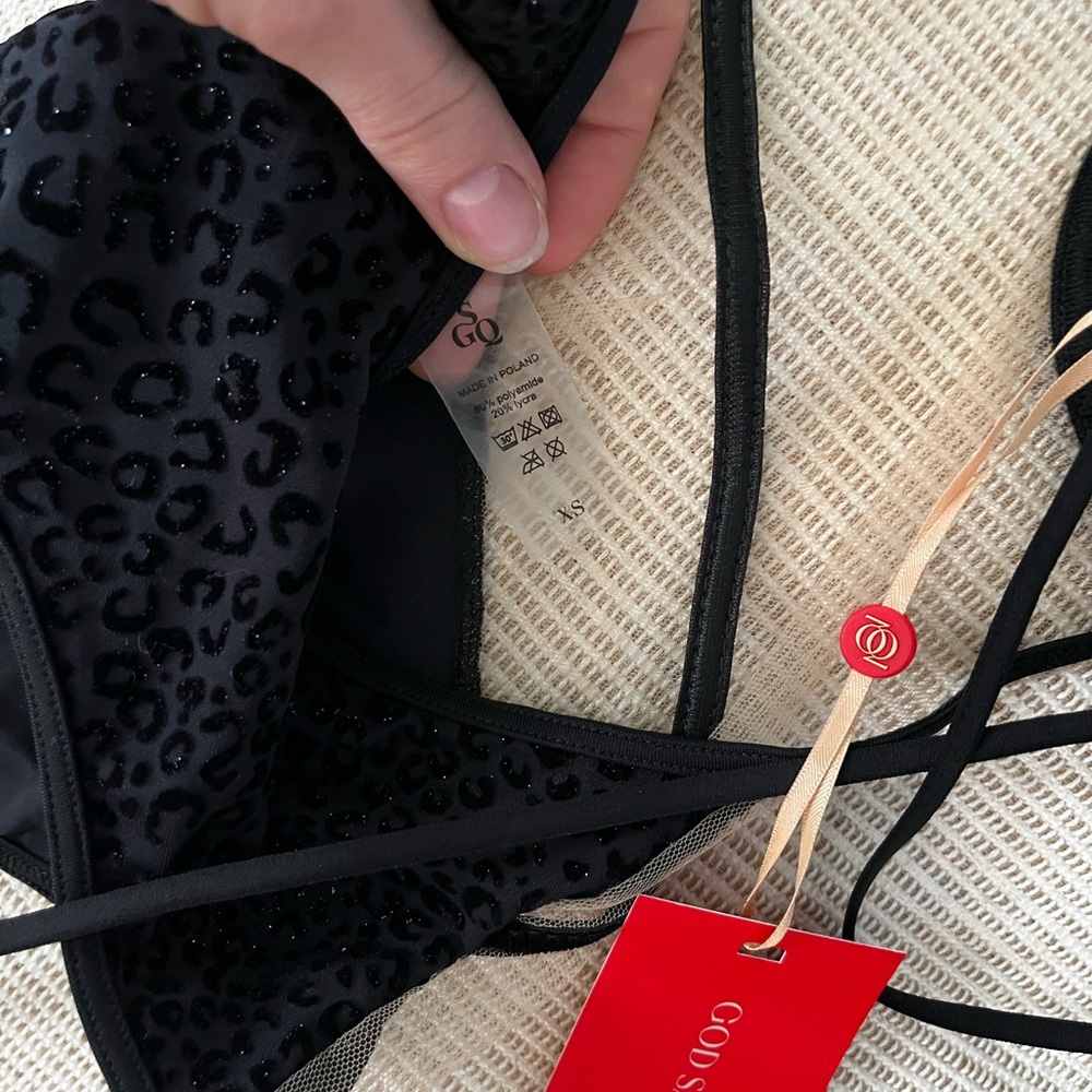 God Save Queens Black One-Shoulder Swim One Piece - Picture 3 of 6
